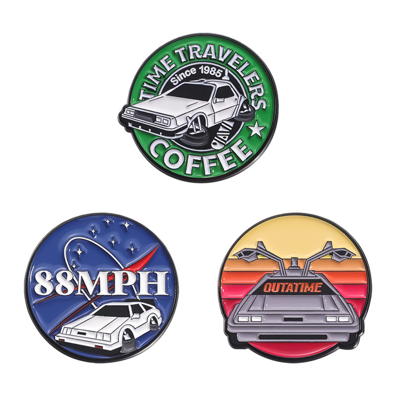 Round Retro Car Metal Pins