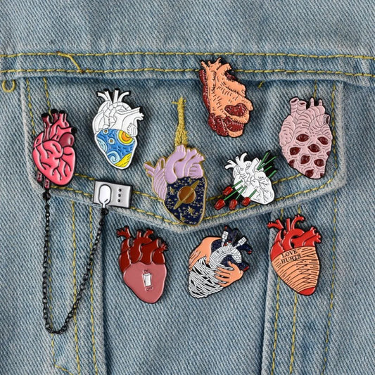 Heart Enamel Pins - Geeksoutfit