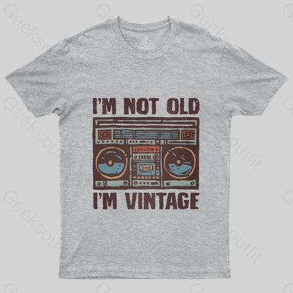 I Am Vintage T-Shirt - Geeksoutfit