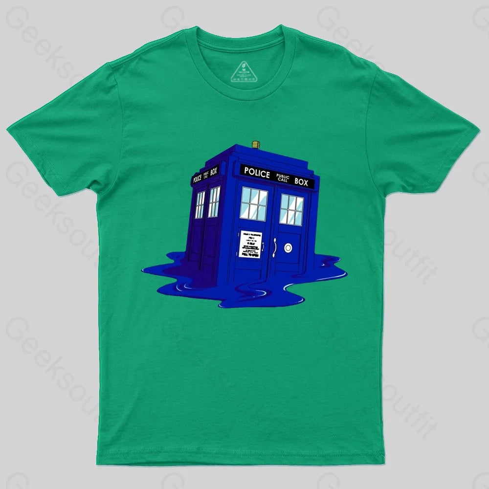 Melting Tardis T-shirt - Geeksoutfit