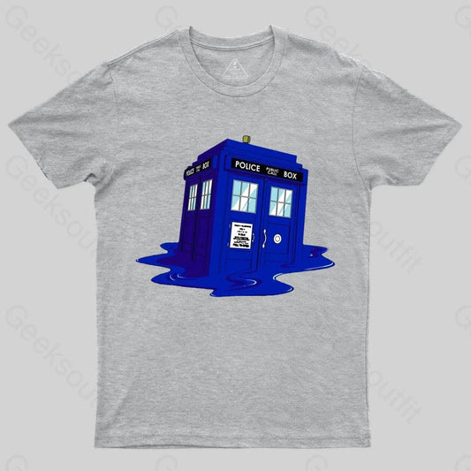 Melting Tardis T-shirt - Geeksoutfit