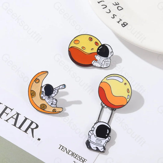 Moon Astronaut Enamel Pins - Geeksoutfit