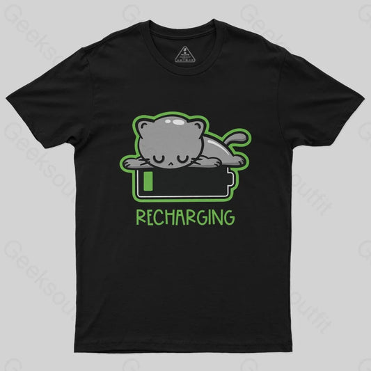 Recharging Cat T-Shirt - Geeksoutfit